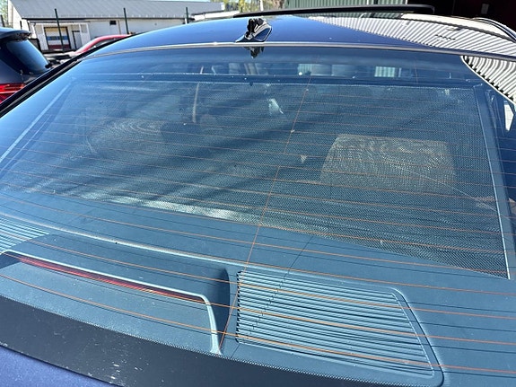 BMW 745i 23 of 28