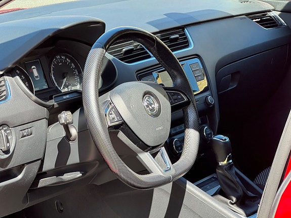 Skoda Octavia 14 of 21