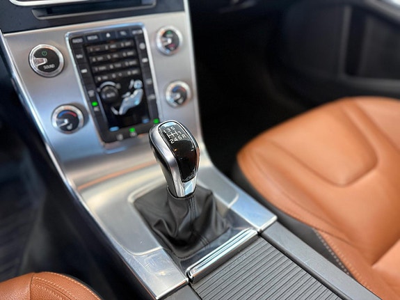Volvo V60 14 of 30