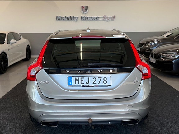 Volvo V60 7 of 30