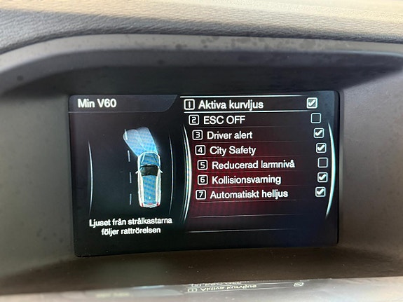 Volvo V60 18 of 30
