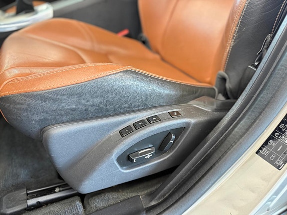Volvo V60 25 of 30