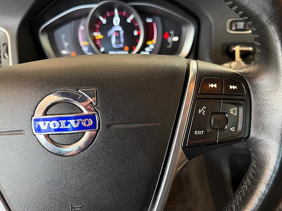 Volvo V60 12 of 30