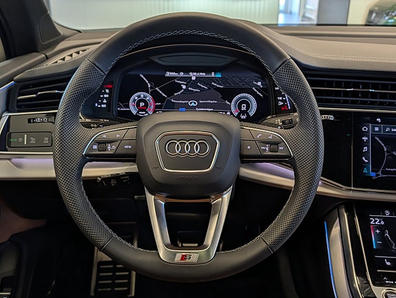 Audi Q7 18 of 29