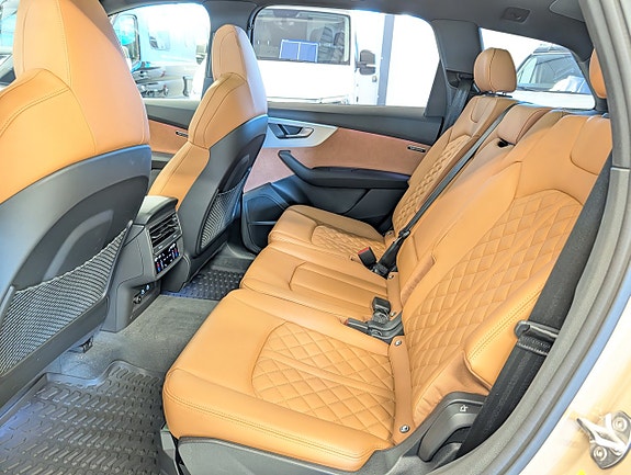 Audi Q7 12 of 29