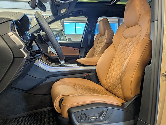 Audi Q7 10 of 29