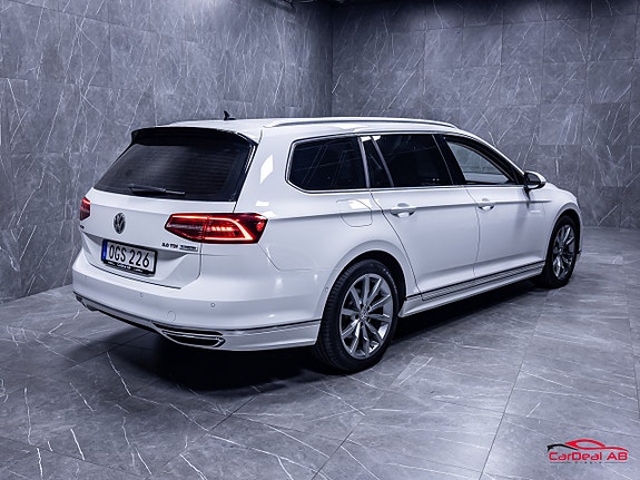 Volkswagen Passat 7 of 27
