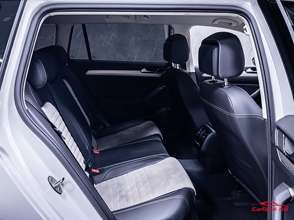 Volkswagen Passat 16 of 27