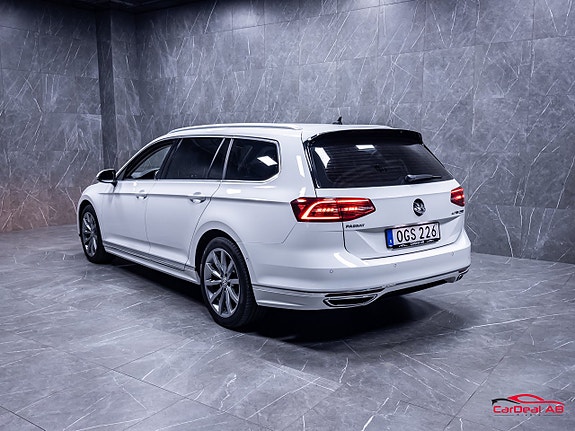 Volkswagen Passat 5 of 5