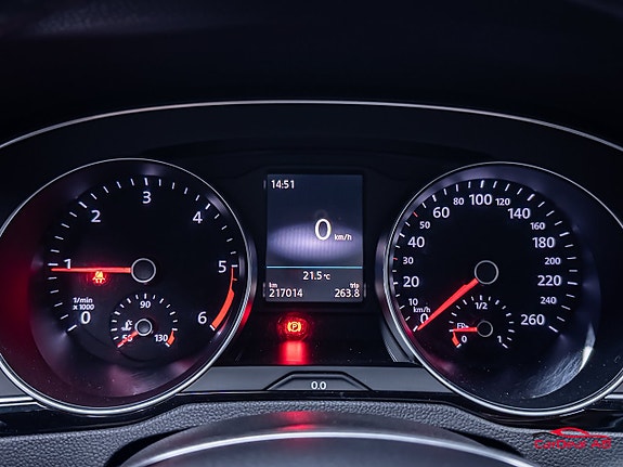 Volkswagen Passat 20 of 27