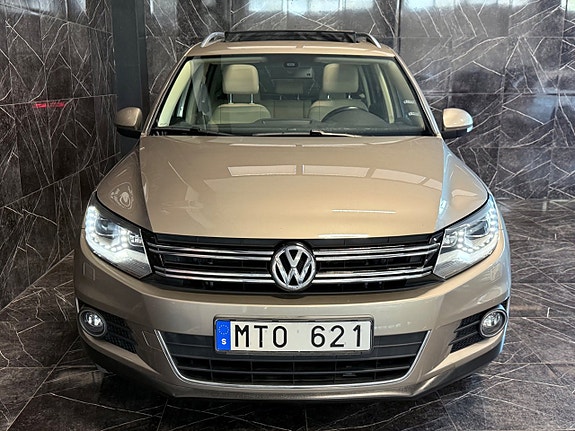 Volkswagen Tiguan 10 of 23