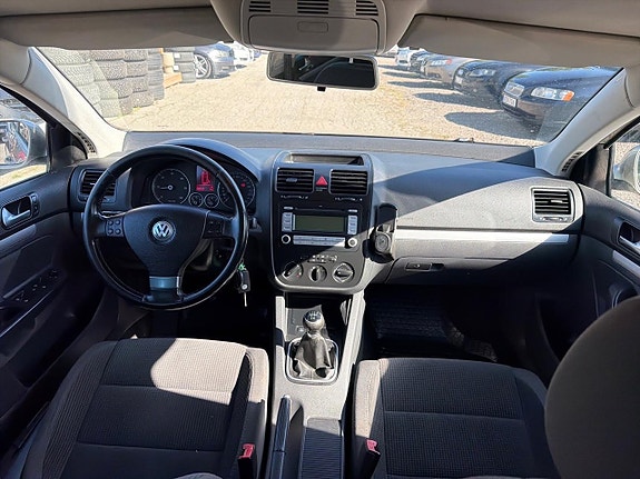 Volkswagen Golf V 15 of 20