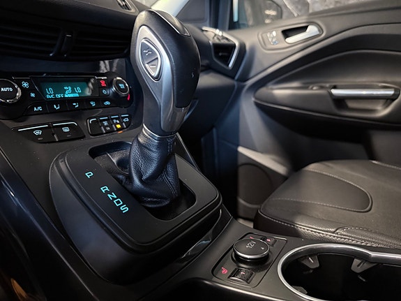 Ford Kuga 18 of 23