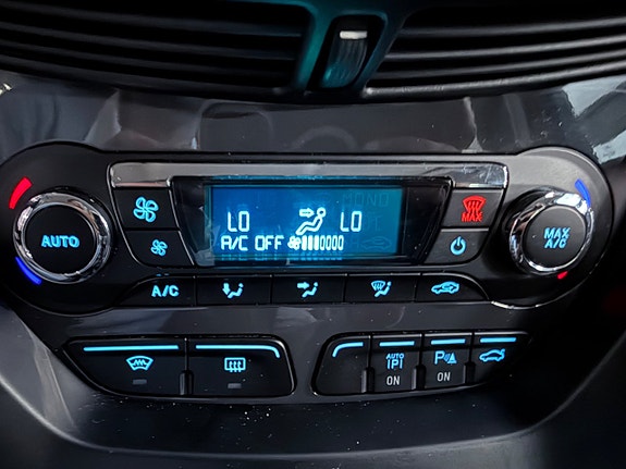 Ford Kuga 19 of 23