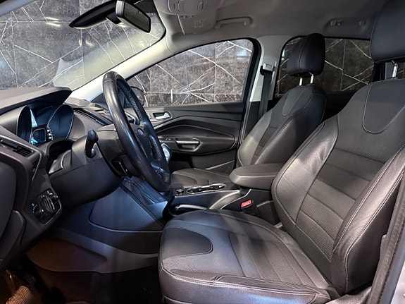 Ford Kuga 13 of 23