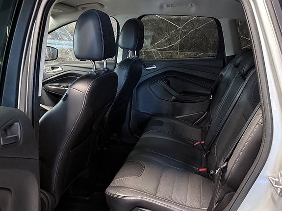 Ford Kuga 14 of 23