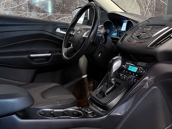 Ford Kuga 17 of 23