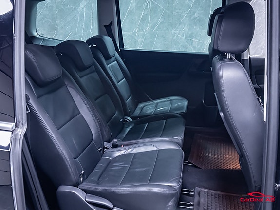 Volkswagen Sharan 16 of 30