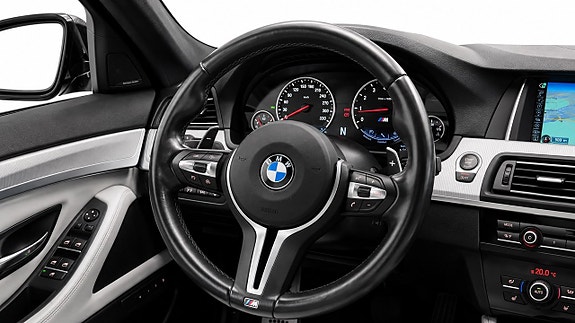 BMW M5 10 of 27