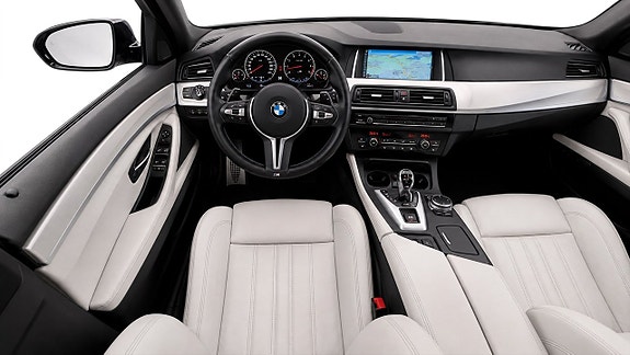 BMW M5 8 of 26