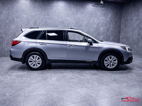 Subaru Outback 8 of 30