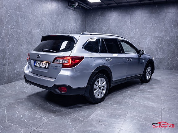 Subaru Outback 7 of 30