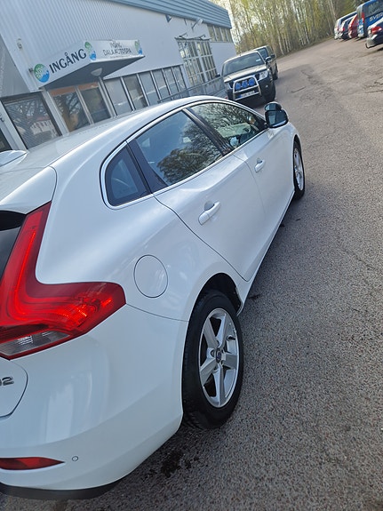Volvo V40 6 of 6