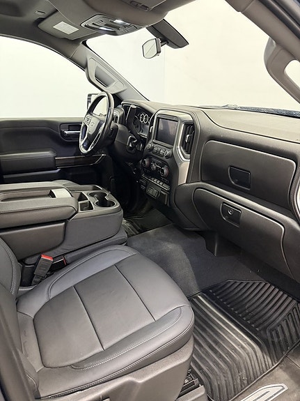 Chevrolet Silverado 1500 14 of 16