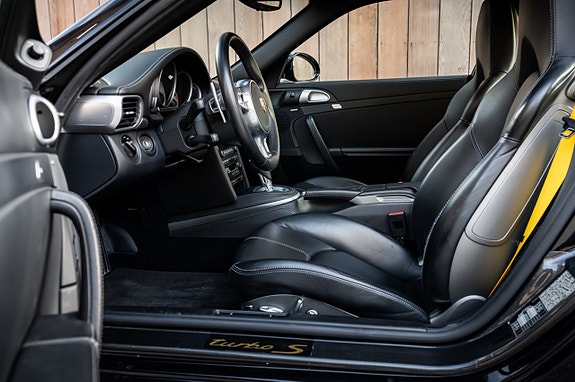 Porsche 911 24 of 30