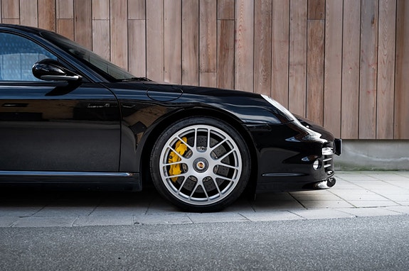 Porsche 911 15 of 30
