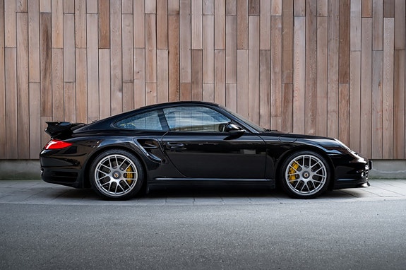 Porsche 911 11 of 30