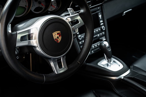 Porsche 911 28 of 30