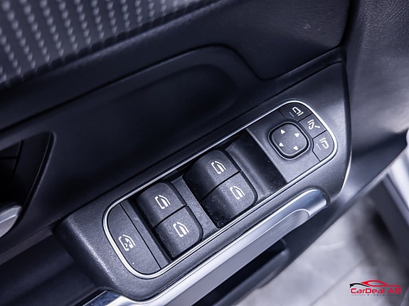 Mercedes-Benz GLB200 d 29 of 29