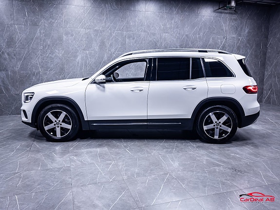 Mercedes-Benz GLB200 d 4 of 5