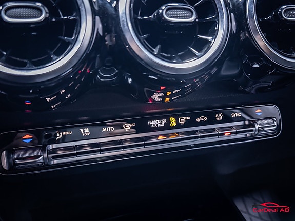 Mercedes-Benz GLB200 d 27 of 29
