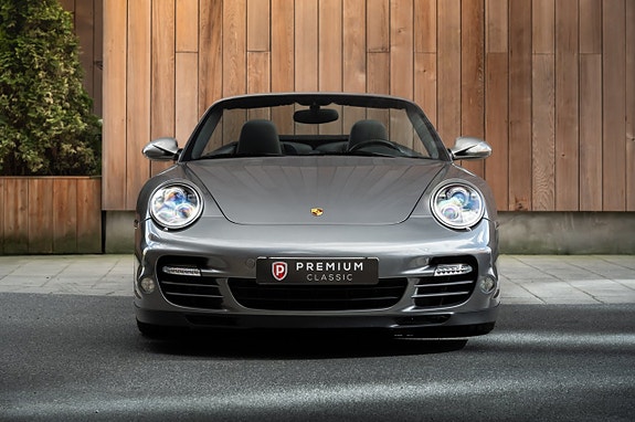 Porsche 911 3 of 5