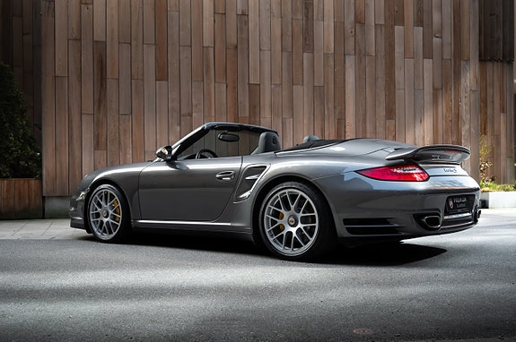 Porsche 911 7 of 30