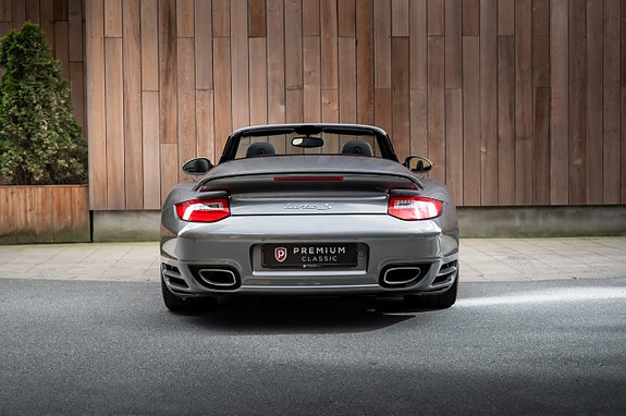 Porsche 911 9 of 30