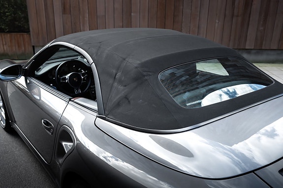 Porsche 911 14 of 30