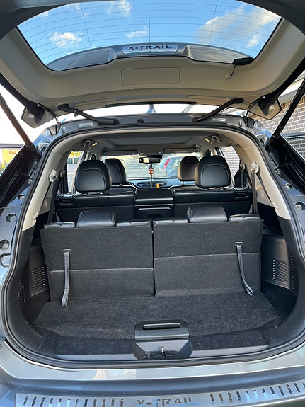 Nissan X-Trail 12 of 12