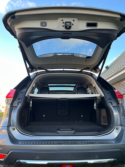 Nissan X-Trail 4 of 12