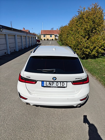 BMW 330e 3 of 8
