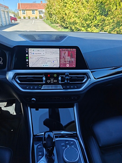BMW 330e 4 of 8