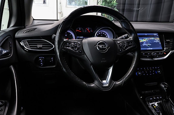Opel Astra 26 of 28