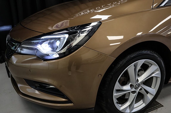 Opel Astra 4 of 5