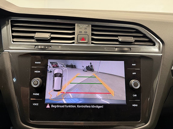 Volkswagen Tiguan Allspace 4 of 23