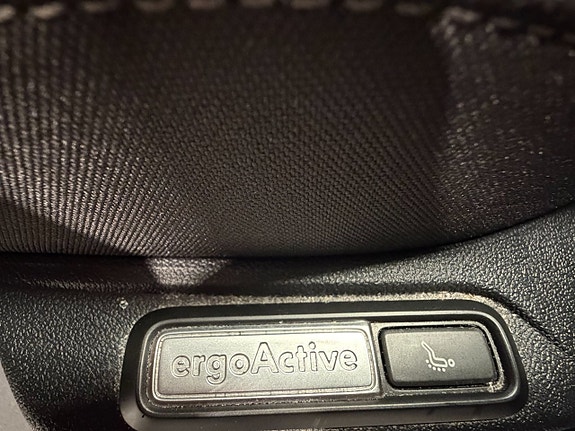 Volkswagen Tiguan Allspace 19 of 23