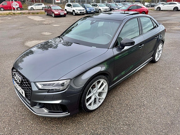 Audi RS3 26 of 28