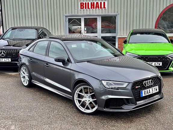 Audi RS3 2 of 5