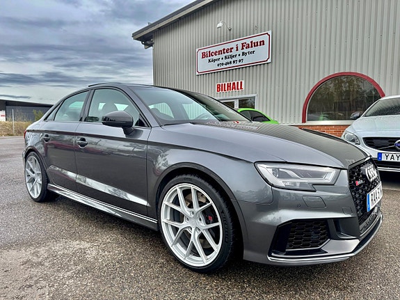 Audi RS3 3 of 5